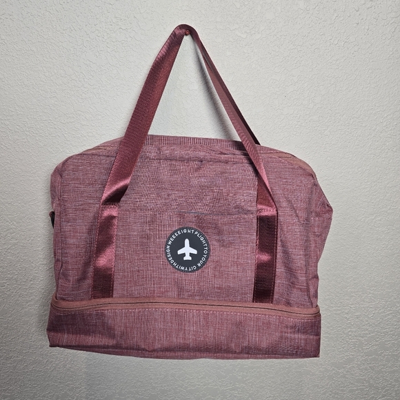 WEEKEND EIGHT TRAVEL BAG COOLER INSULATED LINED( 5 compartments) - Picture 11 of 15